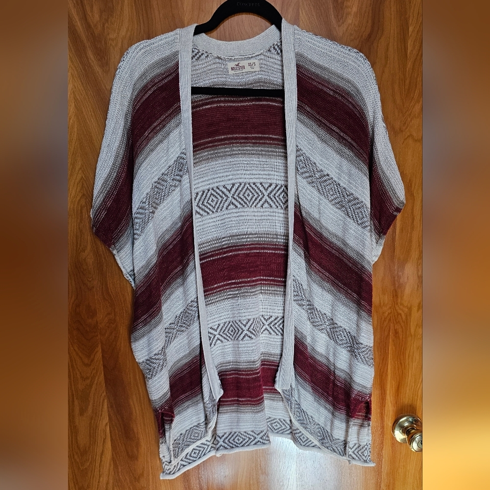 Hollister Red and Cream Patterned Cardigan